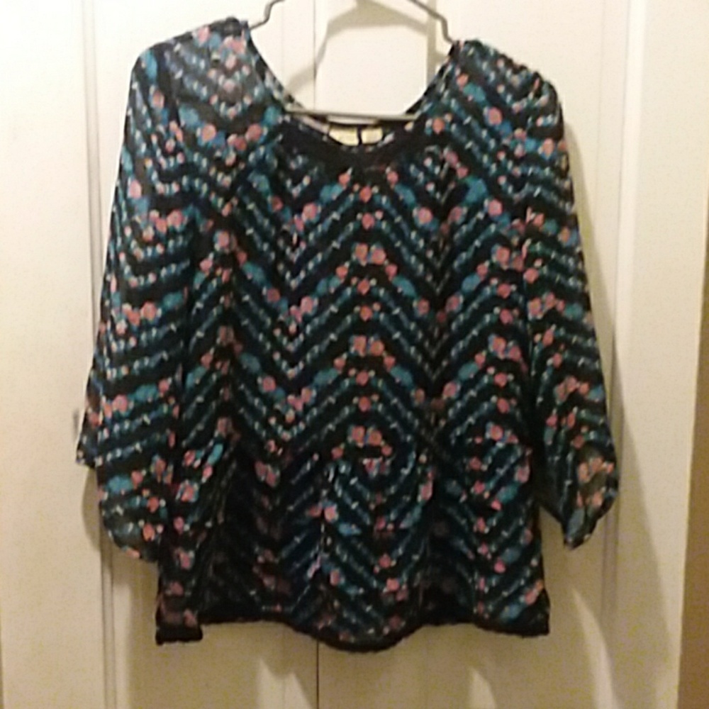Mudd Floral blouse